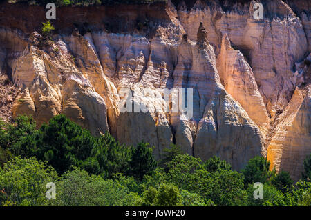 Rustrel, Parc Naturel Régional du Luberon, le Colorado Provençal (Anciennes Carrières d'ocres) 84 Stockfoto