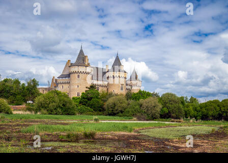 Panoramablick auf Chateau de Suscinio in der Golf von Morbihan, Bretagne (Bretagne), Frankreich. Stockfoto