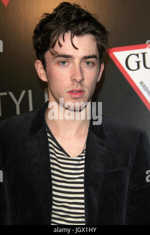 West Hollywood, CA, USA. 8. Januar 2013. LOS ANGELES - JAN 8: Matthew Beard an der W-Magazin und GUESS Veranstaltung bei Laurel Hardware am 8. Januar 2013 in West Hollywood, CA Credit: Kay Blake/ZUMA Draht/Alamy Live-Nachrichten Stockfoto