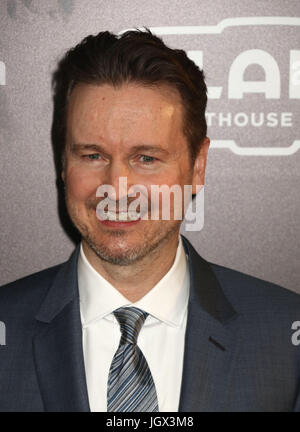 New York, New York, USA. 10. Juli 2017. Regisseur MATT REEVES besucht die New Yorker Premiere von "Krieg um den Planet der Affen" bei SVA Theatre, Kredit statt: Nancy Kaszerman/ZUMA Draht/Alamy Live News Stockfoto