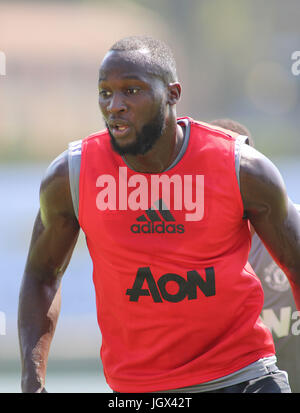 Los Angeles, USA. 10. Juli 2017. Romelu Lukaku von Manchester United findet eine Trainingseinheit am Campus der UCLA in Los Angeles, USA, 10. Juli 2017. Manchester United wird L.A. Galaxy am 15. Juli zu ihrer US-Tour beginnen zu stellen. Bildnachweis: Javier Rojas/Xinhua/Alamy Live-Nachrichten Stockfoto