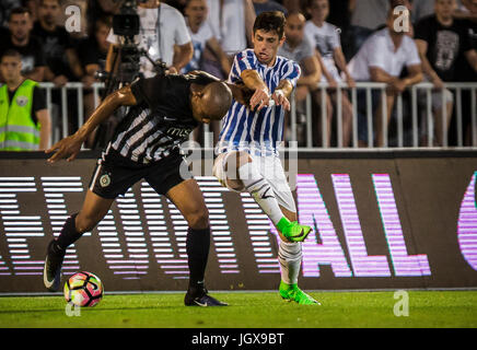 Belgrad, Serbien. 11. Juli 2017. Belgrad, Serbien - 11. Juli 2017: Leandre Tawamba von FK Partizan in Aktion während des UEFA Champions League Qualifikation Spiels zwischen FK Partizan und FK Buducnost Podgorica Partizan Stadium am 11. Juli 2017 in Belgrad, Serbien. Bildnachweis: Nikola Krstic/Alamy Live-Nachrichten Stockfoto