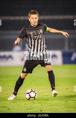 Belgrad, Serbien. 11. Juli 2017. Belgrad, Serbien - 11. Juli 2017: Sasa Ilic der FK Partizan in Aktion während des UEFA Champions League Qualifikation Spiels zwischen FK Partizan und FK Buducnost Podgorica Partizan Stadium am 11. Juli 2017 in Belgrad, Serbien. Bildnachweis: Nikola Krstic/Alamy Live-Nachrichten Stockfoto