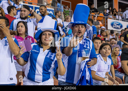 Houston, Texas, USA. 11. Juli 2017. Honduras-Fans bei einem internationalen Fußball-CONCACAF Gold Cup-match zwischen Honduras und Französisch-Guayana BBVA Compass-Stadion in Houston, TX am 11. Juli 2017. Das Spiel endete mit einem 0: 0 Unentschieden. Bildnachweis: Trask Smith/ZUMA Draht/Alamy Live-Nachrichten Stockfoto