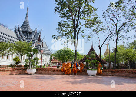 Mönche in Buang Moran, Ancient Siam Park, Thailand Stockfoto