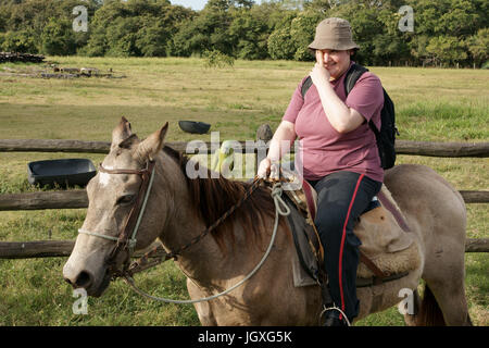 Tiere, Frau Reiten, Pantanal, Mato Grosso Do Sul, Brasilien Stockfoto