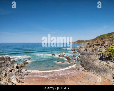 Combesgate Strand, Woolacombe, North Devon, England, UK, auf einer der heißesten Tage des Jahres. Stockfoto