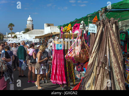 Woechentlicher Sonntagsmarkt in Teguise, Lanzarote, Kanarische Inseln, Europa | wöchentliche Sonntag Markt in Teguise, Lanzarote, Kanarische Inseln, Europa Stockfoto