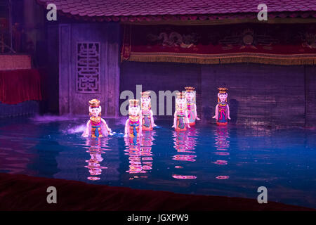 Wasser Marionetten Schau das Thang Long-Wasser-Marionetten-Theater in Hanoi, Vietnam Stockfoto