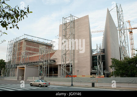 September 28, 2011: Die National Gallery Kunst Ost Gebäude während der Renovierung des äußeren Marmor platten - Washington, DC, USA Stockfoto