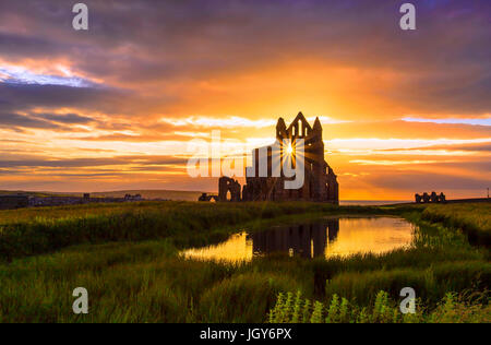 Whitby Abtei Sonnenuntergang Stockfoto