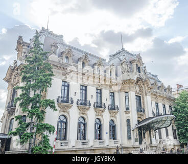 Bukarest, Rumänien - 25. Mai 2014: Das Nationalmuseum "George Enescu". Der Cantacuzino-Palast bauen von Gheorghe Grigore Cantacuzino Alias "Nababul". Stockfoto