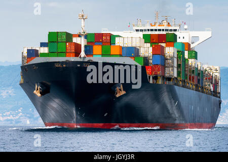 International Container Frachtschiff, Freight Transport passen Versand Konzept Stockfoto