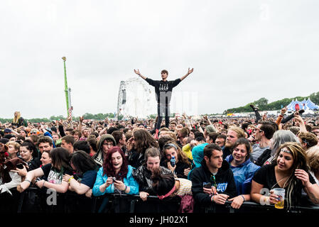 Download Festival-Tag 2 - Performances mit: Atmosphäre wo: Donnington, Derbyshire, Großbritannien wenn: 10. Juni 2017 Credit: WENN.com Stockfoto