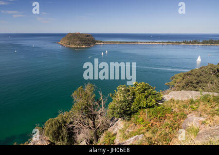 West Head Aussichtspunkt in Richtung Palm Beach und Barrenjoey Headland auf Sydneys Nordstrände. Stockfoto