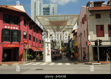 Eingang zum Smith Street (aka Food Street), gesehen von der South Bridge Road. Chinatown, Singapur Stockfoto
