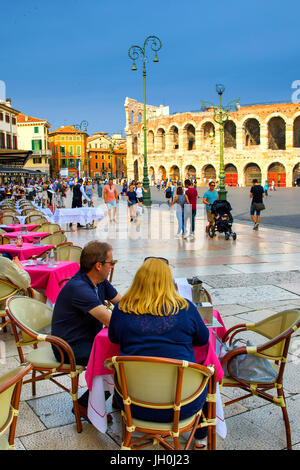 Römische Arena am Piazza Bra in Verona Stockfoto