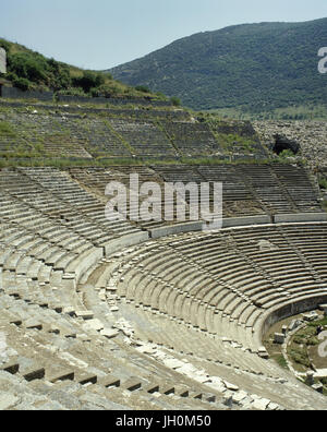 Turkei. Ephesus. Antike griechische Stadt an der Küste von Ionia. Das Grand Theater. Hellenistischer Zeit, umgebaut in römischer Zeit. Kapazität von 25.000 Plätzen. Anatolien. Stockfoto