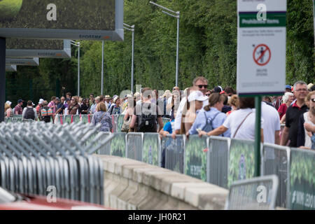 4. Juli 2017. Straßen rund um den AELTC während der Wimbledon Tennis Championships in Süd-West Londoner Vorort. Bildnachweis: Malcolm Park / Alamy. Stockfoto