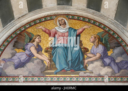 Basilika Notre-Dame De La Garde, Marseille. Marias Himmelfahrt Mosaik. Frankreich. Stockfoto