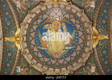 Christ in der Majestät und Tetramorph. Basilika von Notre-Dame de Fourvi re. Lyon. Stockfoto