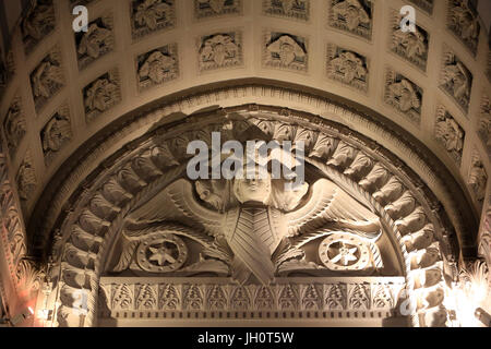 Rist in Majestät und Tetramorph. Basilika von Notre-Dame de Fourvi re. Lyon. Stockfoto