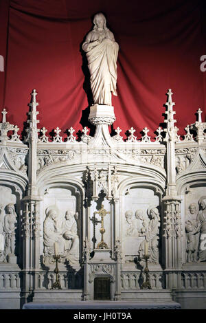 Jesus Christus. Neugotische Altar geschnitzt im neunzehnten Jahrhundert. Herz-Kapelle. Saint-Nizier Kirche. Lyon. Frankreich. Stockfoto