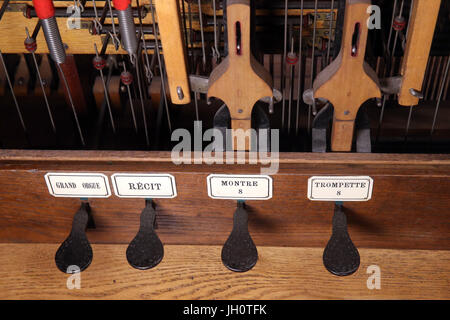 Barocke Kirche Saint Gervais.  Reparatur der Orgel.  Frankreich. Stockfoto