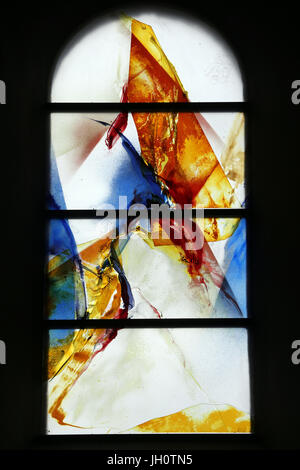 Restaurierung von Saint Gervais Barockkirche.  Glasfenster von katholischen Künstler: Vater Kim de Joong.  Frankreich. Stockfoto
