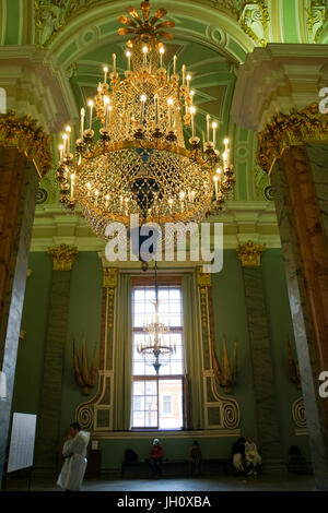 Kronleuchter in der Peter und Paul Festung, St. Petersburg. Russland Stockfoto