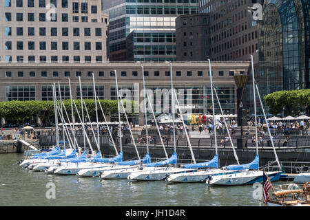 Brookfield Place North Cove Marina und dem Segelclub, Battery Park City, NYC, USA Stockfoto