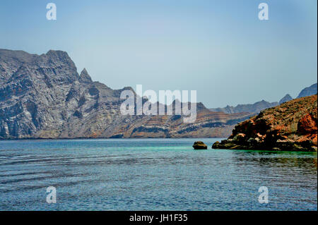 Bootsfahrt auf Khor Asche Sham, Halbinsel Musandam, Oman Stockfoto