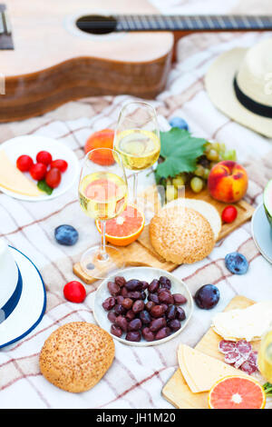 Ansicht von oben Sommer Garten italienische Picknick. Summer Party Stockfoto