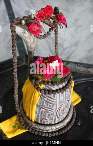Lingam im Raman Reti-Tempel. Indien. Stockfoto