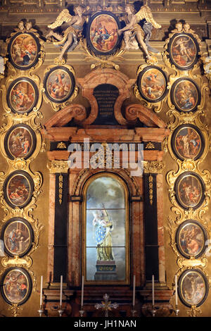 Kirche San Gaudenzio.  Die Kapelle der Jungfrau des Rosenkranzes. Italien. Stockfoto