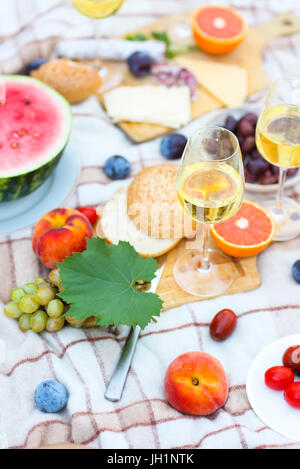 Ansicht von oben Sommer Garten italienische Picknick. Summer Party Stockfoto