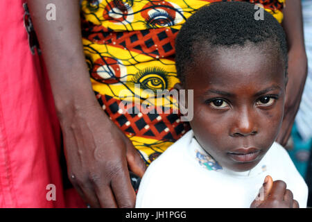 Afrikanische Kind und Mutter.  Togo. Stockfoto