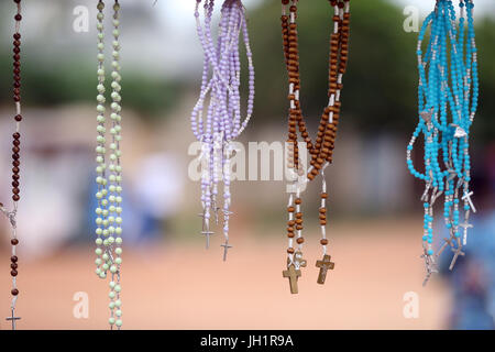 Rosenkranz zu verkaufen.  Lome. Togo. Stockfoto