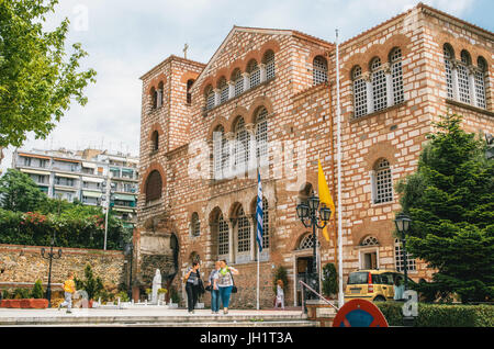 THESSALONIKI, Griechenland - 27. Mai 2015: Die Kirche des Agios Dimitrios ist der Schutzpatron der Stadt gewidmet und enthält eine herausragende Stellung unter einem Stockfoto