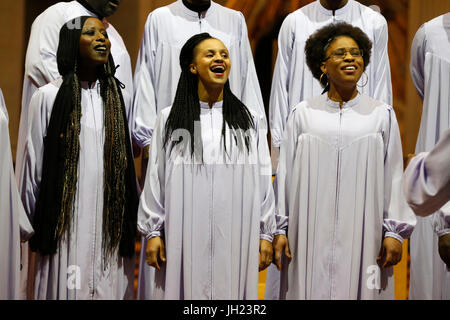 Gospel-Konzert in der Kirche St. Roch, Paris. Frankreich. Stockfoto