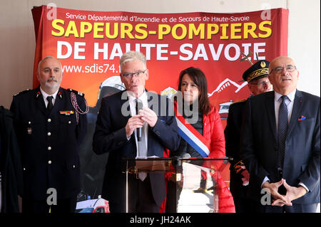 Neue Feuerwache.  Feuerwehrmann-Zeremonie. Frankreich. Stockfoto