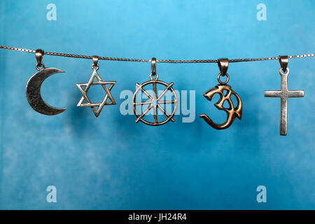 Symbole des Islam, Judentum, Buddhismus, Hinduismus und Christentum. Stockfoto