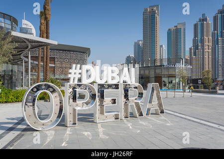 Das Opernhaus in Downtown, Dubai, Vereinigte Arabische Emirate, Naher Osten Stockfoto