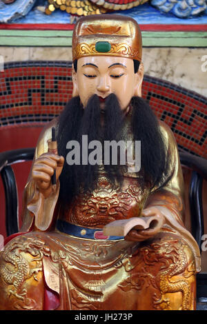 Leong San buddhistischen Tempel.  Konfuzius (Kong Zi Gong): Chinesisch Lehrer, Redakteur, Politiker und Philosoph.  Singapur. Stockfoto