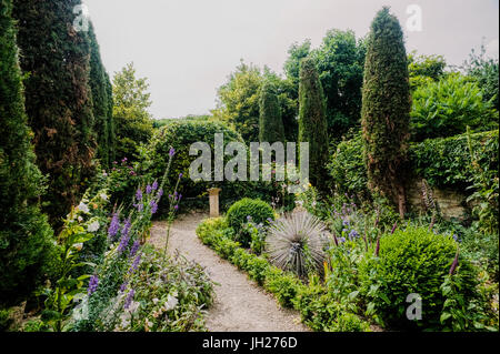 Der Garten hinter dem Herschel Museum of Astronomy in Bath, Großbritannien Stockfoto