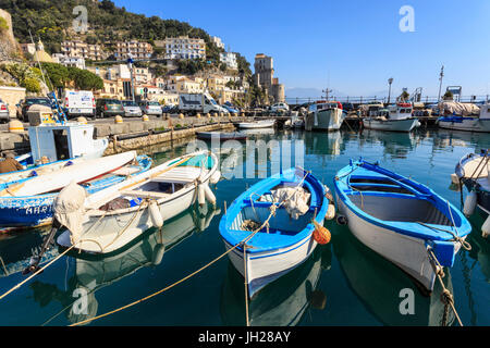 Cetara, malerische und unprätentiös Fischerdorf, Amalfi-Küste, UNESCO-Weltkulturerbe, Campania, Italien, Europa Stockfoto