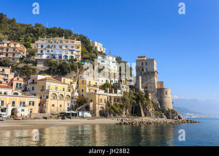 Cetara, malerische und unprätentiös Fischerdorf, Amalfi-Küste, UNESCO-Weltkulturerbe, Campania, Italien, Europa Stockfoto