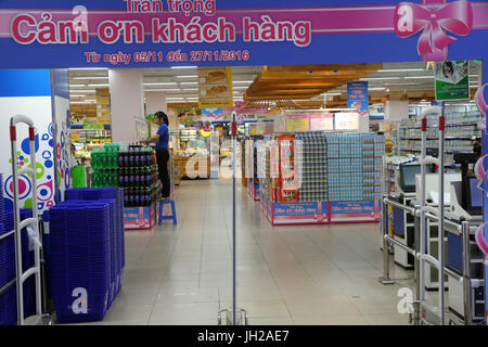 Vietnamesische Supermarkt in Vung Tau.  Vietnam. Stockfoto
