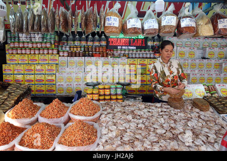 Vung Tau Fischmarkt.  Getrockneter Fisch zu verkaufen.  Vietnam. Stockfoto