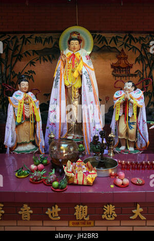 Der taoistische Tempel Chua auf Lang.  Quan bin, der Göttin der Barmherzigkeit. Ho-Chi-Minh-Stadt. Vietnam. Stockfoto